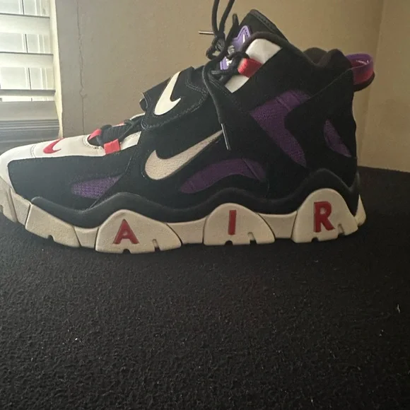 Nike Air Barrage MidRaptors Size 13